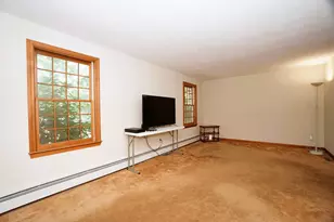 12 Anne Dr, Hampstead, NH 03841 - Photo 7