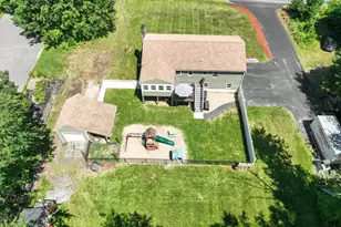 25 Sawyer Ave, Atkinson, NH 03811 - Photo 57
