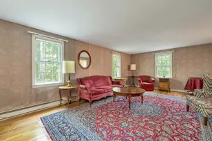 28 Manchester Rd, Amherst, NH 03031 - Photo 7