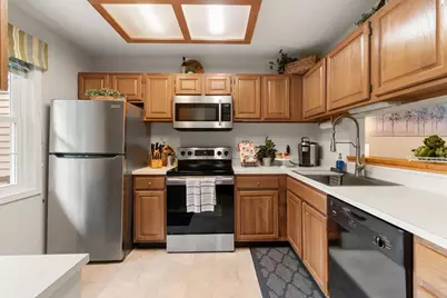 92 Hayes Avenue #92, South Burlington, VT 05403 - Photo 5