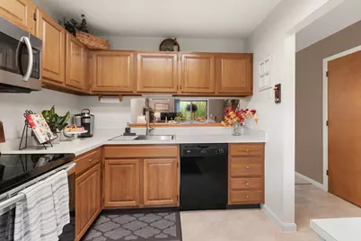 92 Hayes Avenue #92, South Burlington, VT 05403 - Photo 9
