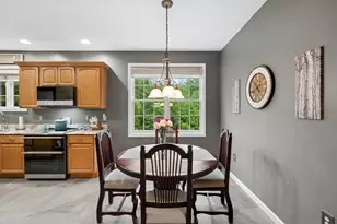 8 Margaret Cir, Mont Vernon, NH 03057 - Photo 11