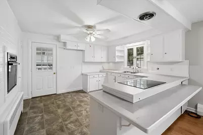 45 Marston Street, Manchester, NH 03102 - Photo 9