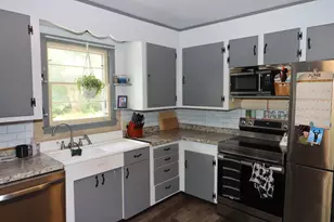 16 Turcotte St, Berlin, NH 03570 - Photo 9