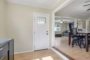124 Claire St, Manchester, NH 03103 - Photo 15