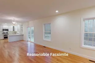 114 Lantern Dr, Sandown, NH 03873 - Photo 11