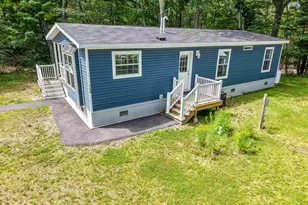 139 Robinhood Dr, Exeter, NH 03833 - Photo 3