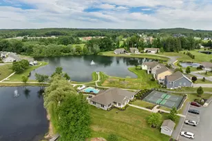36 Three Ponds Dr, Brentwood, NH 03833 - Photo 9