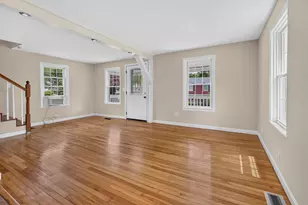 48 Dawson Ave, Manchester, NH 03104 - Photo 11