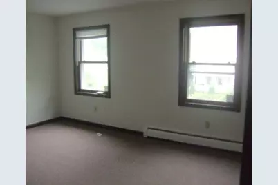 12 Oak Street, St. Albans City,  05478 - Photo 3