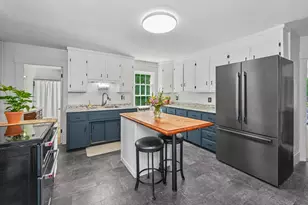 47 Oak St, Milford, NH 03055 - Photo 7