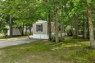 72 Buckingham Dr, Conway, NH 03860 - Photo 3