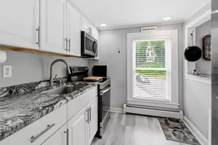 142A Broadway St, Dover, NH 03820 - Photo 11