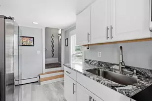 142A Broadway St, Dover, NH 03820 - Photo 9