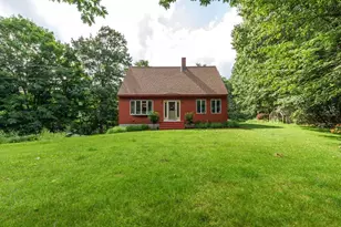 76 Hampstead Rd, Danville, NH 03819 - Photo 3