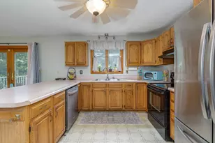 76 Hampstead Rd, Danville, NH 03819 - Photo 15