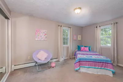130 Lindstrom Lane, Manchester, NH 03104 - Photo 17