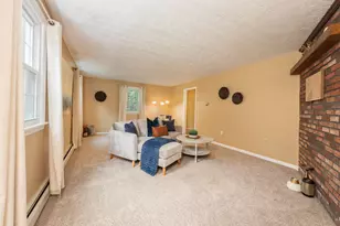 130 Lindstrom Ln, Manchester, NH 03104 - Photo 11