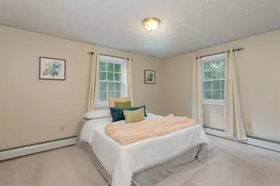 130 Lindstrom Lane, Manchester, NH 03104 - Photo 19