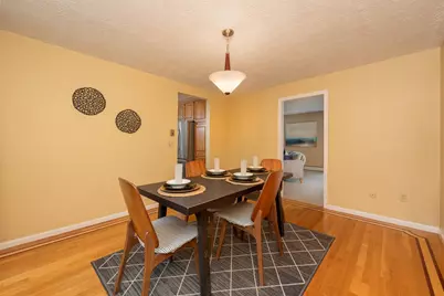 130 Lindstrom Lane, Manchester, NH 03104 - Photo 9