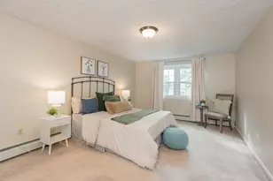 130 Lindstrom Ln, Manchester, NH 03104 - Photo 13