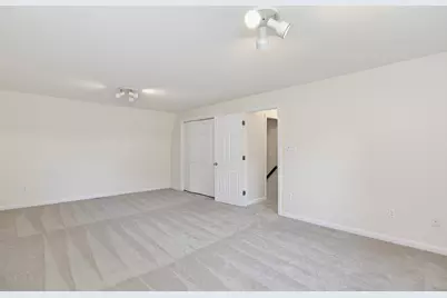 24 Killian Drive, Nashua, NH 03062 - Photo 17