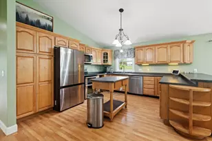 20 Lorraine St, Newport, NH 03773 - Photo 3