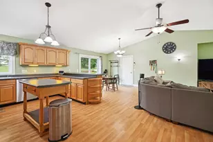 20 Lorraine St, Newport, NH 03773 - Photo 5