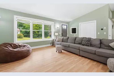 20 Lorraine Street, Newport, NH 03773 - Photo 9