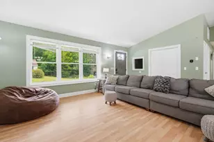 20 Lorraine St, Newport, NH 03773 - Photo 9
