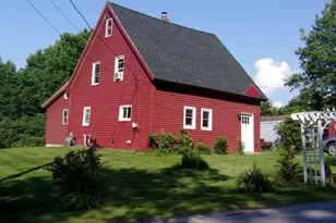 421 Bradley Hill Rd, Benton, NH 03785 - Photo 1