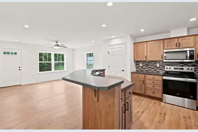 28 Cottage Place, Ashland, NH 03217 - Photo 15