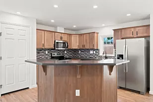 28 Cottage Pl, Ashland, NH 03217 - Photo 13