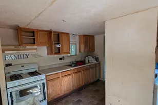 8 Hubbard Rd, Deering, NH 03244 - Photo 7