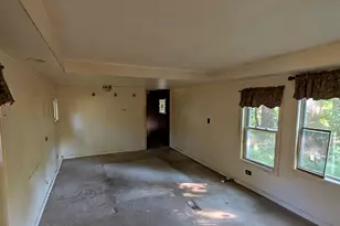 8 Hubbard Rd, Deering, NH 03244 - Photo 5