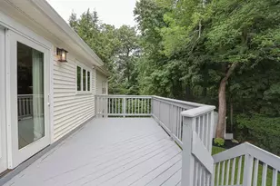1327 Beech St, Manchester, NH 03104 - Photo 51