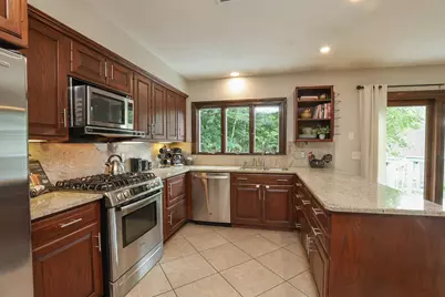 1327 Beech Street, Manchester, NH 03104 - Photo 17