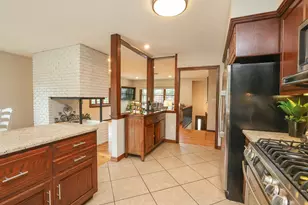 1327 Beech St, Manchester, NH 03104 - Photo 19