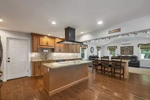 61 Almont St, Nashua, NH 03060 - Photo 13