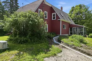 557 Old E Rd, Whitefield, NH 03598 - Photo 11