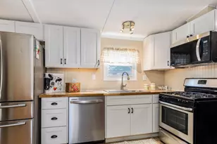 39 Hilton Ave, Exeter, NH 03833 - Photo 15