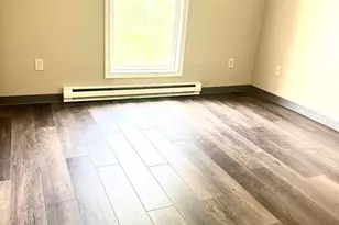 130 Eastern Ave, Manchester, NH 03104 - Photo 19