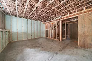 16 Manchester St, Nashua, NH 03064 - Photo 35