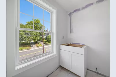 16 Manchester Street, Nashua, NH 03064 - Photo 31