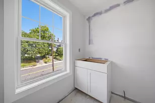 16 Manchester St, Nashua, NH 03064 - Photo 31