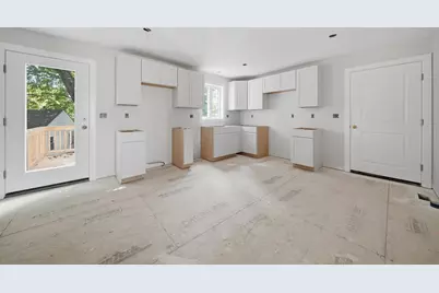 16 Manchester Street, Nashua, NH 03064 - Photo 23
