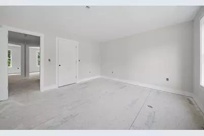 16 Manchester Street, Nashua, NH 03064 - Photo 33