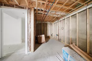 16 Manchester St, Nashua, NH 03064 - Photo 41