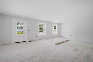 16 Manchester St, Nashua, NH 03064 - Photo 17