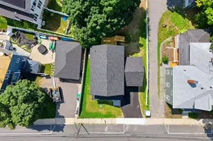 16 Manchester St, Nashua, NH 03064 - Photo 5